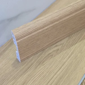 DB131 | Zócalos PVC para Pegar/Encastrar
